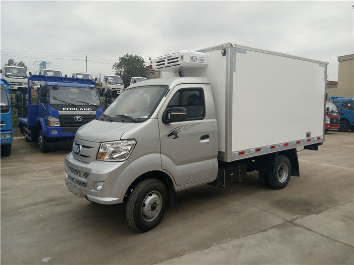 重汽王牌油气两用冷藏车