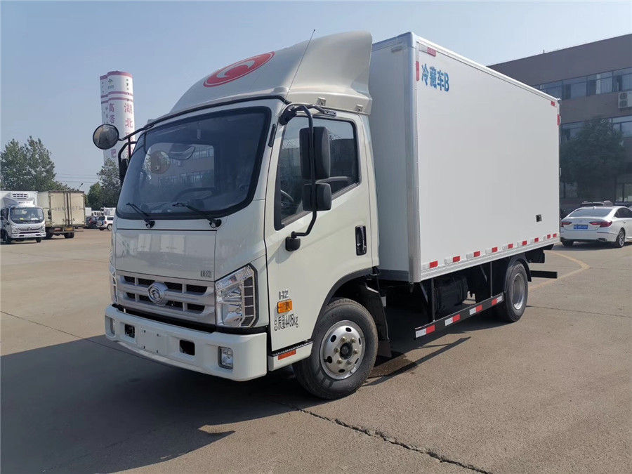 福田康瑞4.2米冷藏车