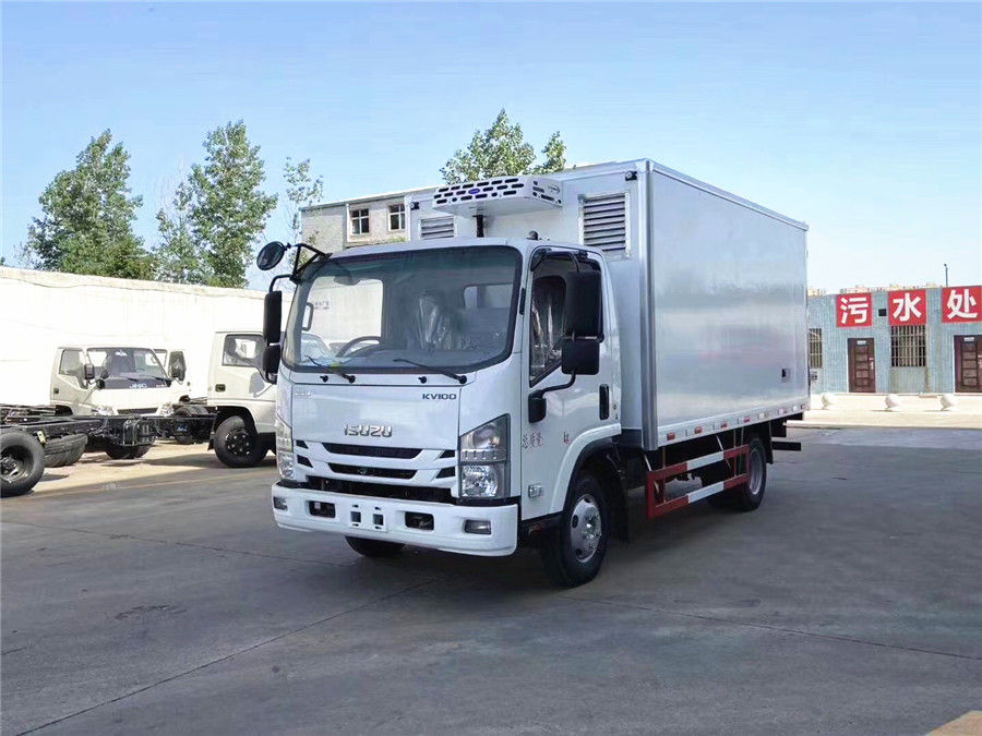 五十铃KV100国六冷藏车